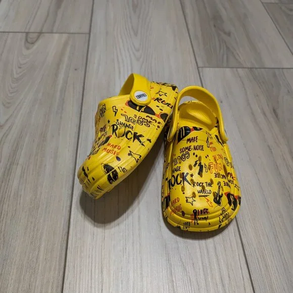 Unisex Cool slip-on clogs sizes 2yrs to 8yrs, waterproof colorful and cute - Picture 6 of 13